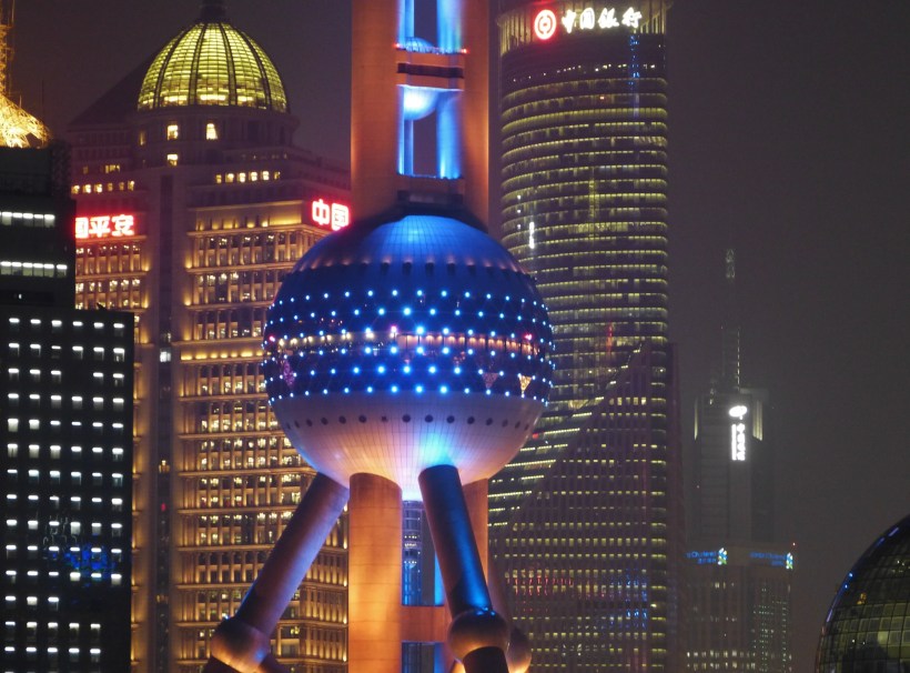 Shanghai Oriental Pearl Tower by night
